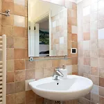 Centro Con Piscina, Le Terrazze Del Porto Apartment *